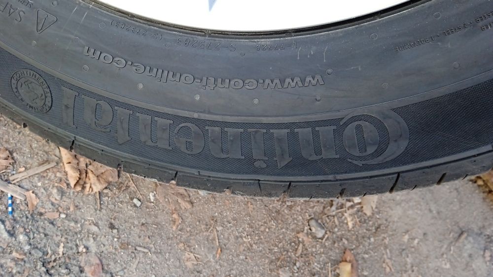 Шины на автомобиль Без дисков