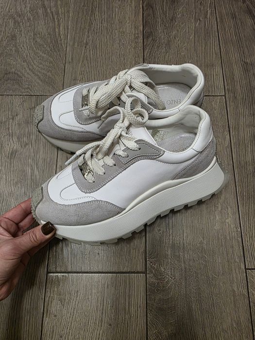 Adidași platforma mărimea 37 stare foarte bună câteva purtării  Enzo Bertini
