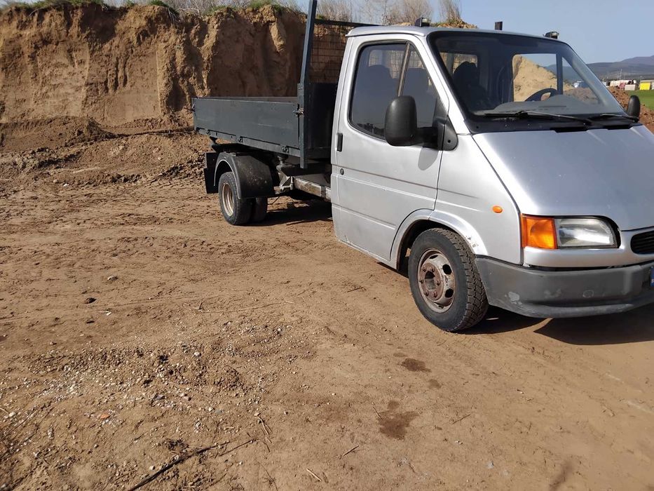 Доставка на хумус , услуги със самосвали