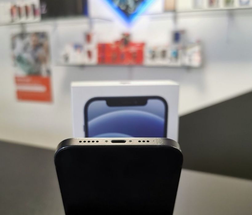 Iphone 12 / Black / 64  GB / DeluxGSM