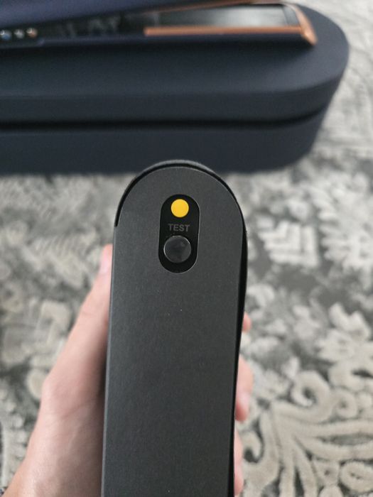 Dyson Airstrait Blue