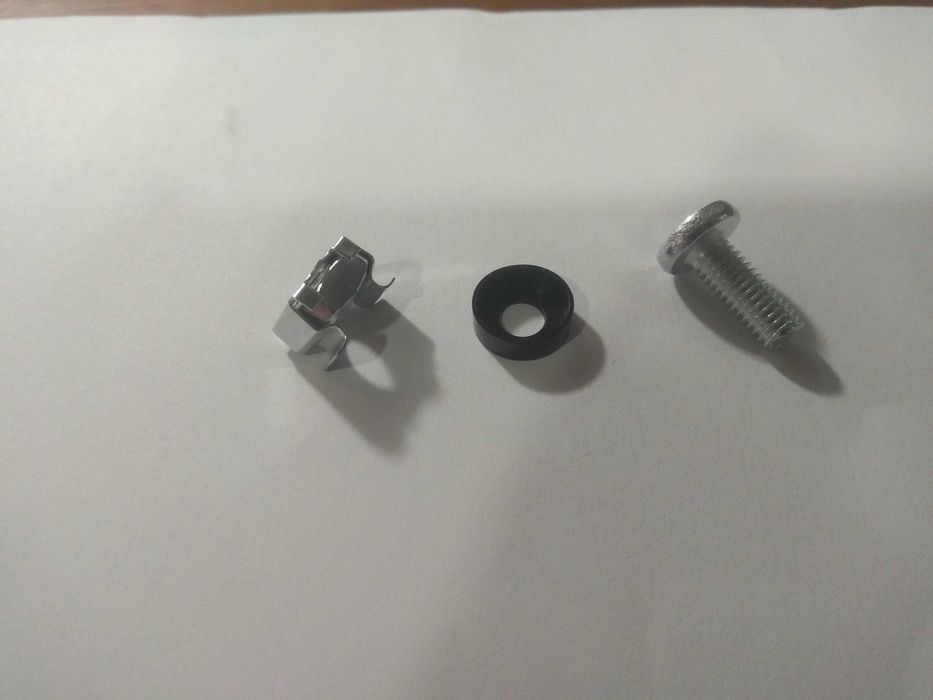 Крепежный набор для 19 UNIT ( винт ,гайка , шайба )