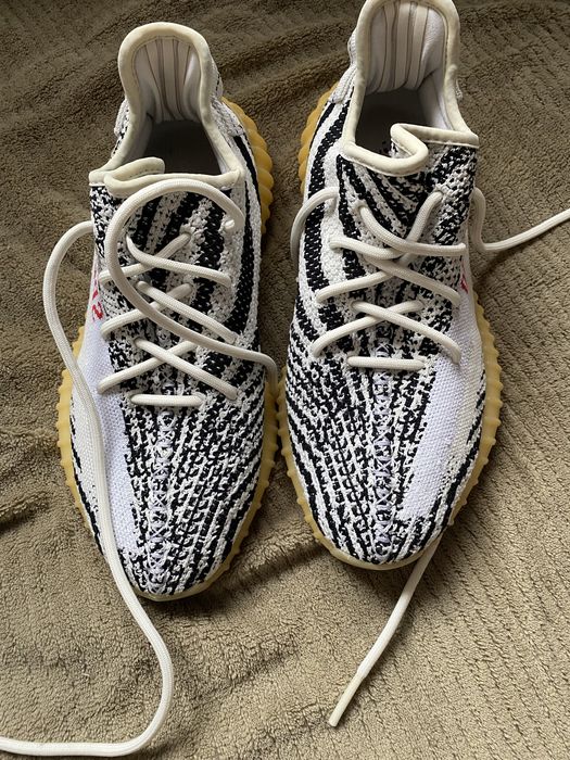 adidas Yeezy Boost 350 V2 Zebra