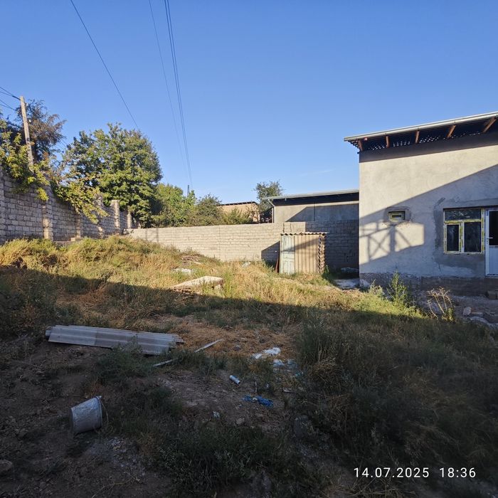 Учаска сотилади 1,5 сотик 45000