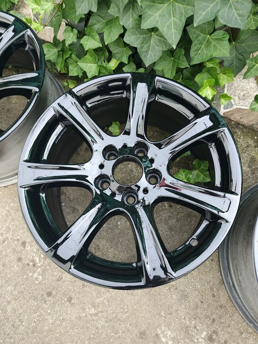 Vând jante pe 17 de pe BMW  j8