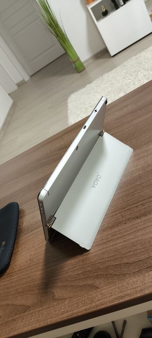 Tabletă / Laptop 2-în-1 VOYO VBook I3 – Ecran 10.1", 8GB RAM, 128GB SSD