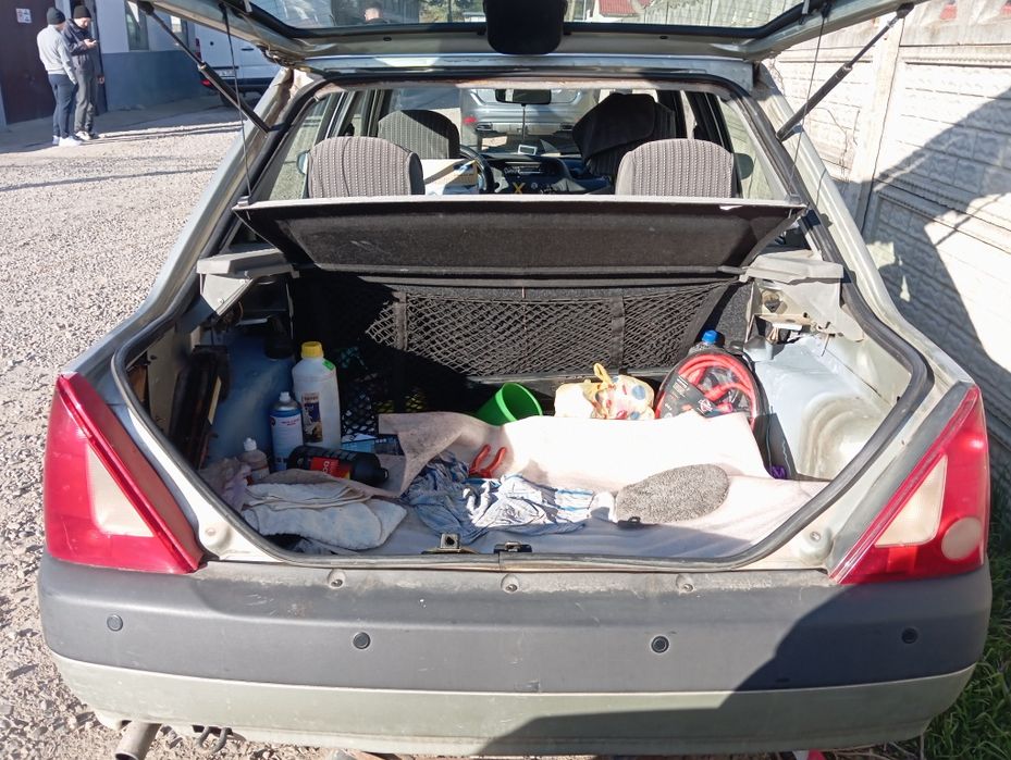 Vand Dacia Solenza an 2003 1,4 mpi
