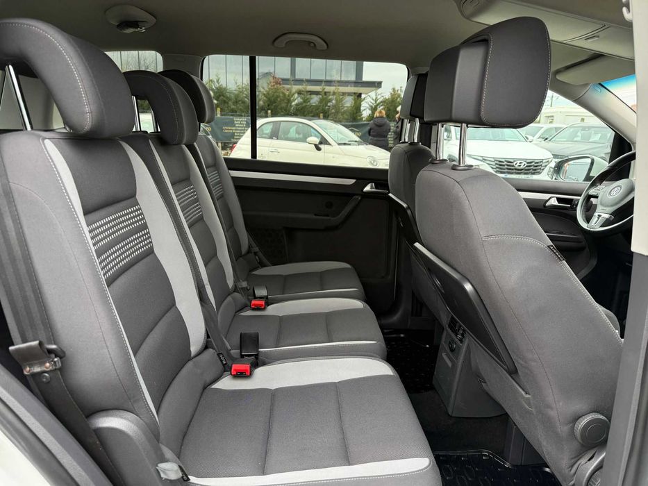 VOLKSWAGEN TOURAN Rate Fixe Avans 0 Garantie Livrare