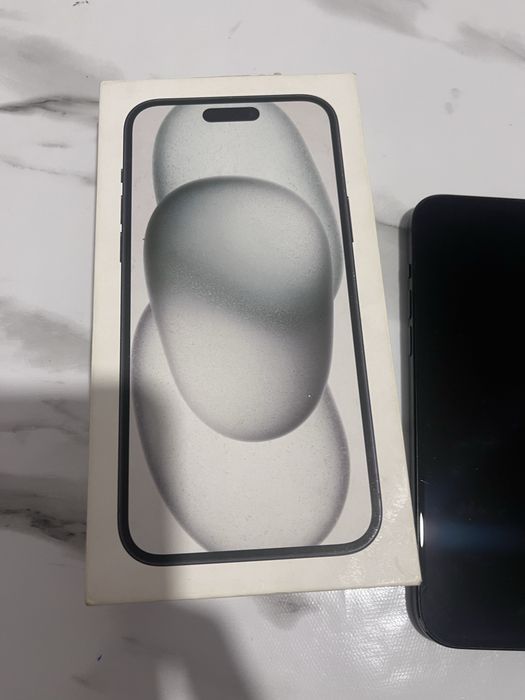 Продам iPhone 15 plus black Titan