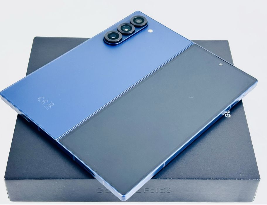 Samsung Galaxy Z Fold 6 5G 256GB 12RAM Navy Перфектен! Гаранция!
