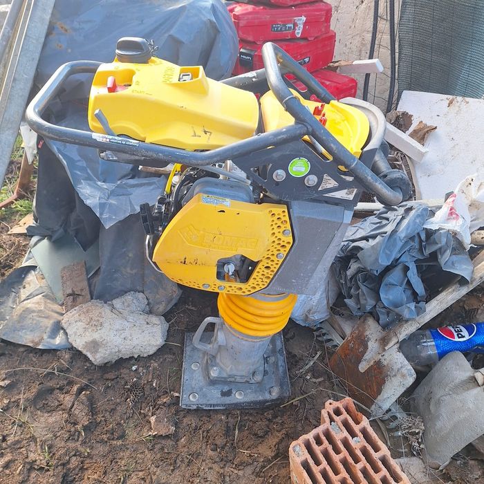 Mai compactor bomag bt 65