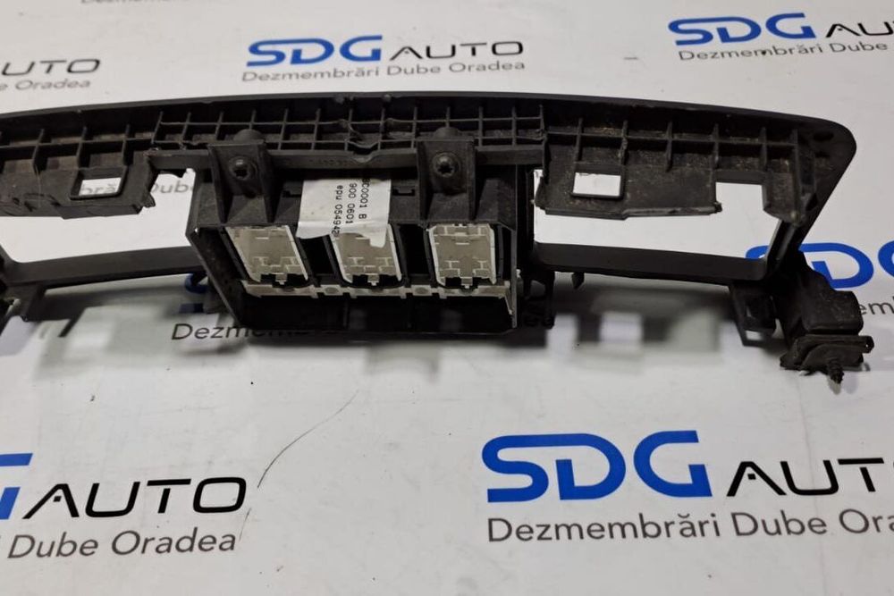 Butoane comenzi tractiune (prinderi rupte) Mercedes G350 2011-2019