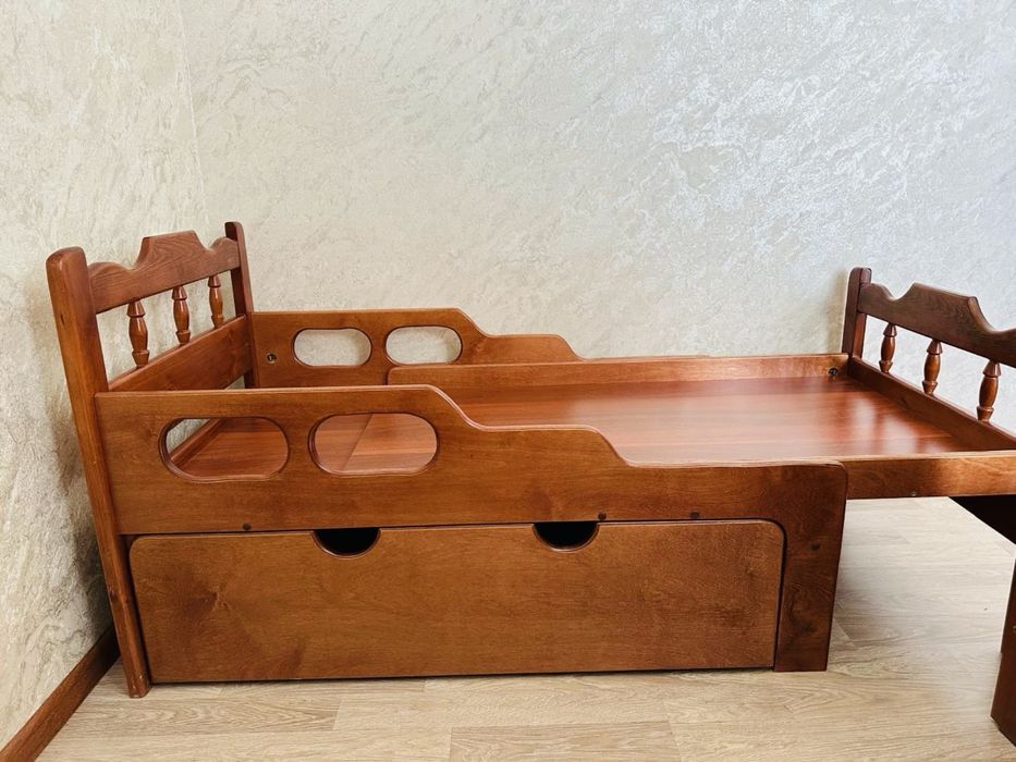 Продам детскую кровать