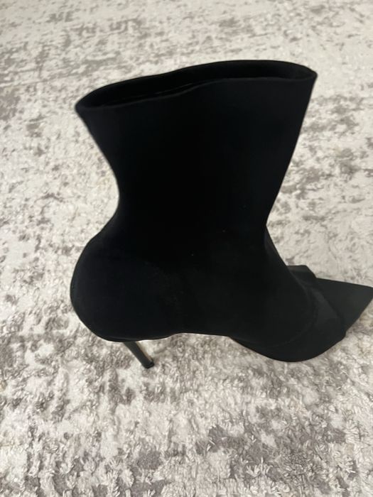 Сапоги   женские .