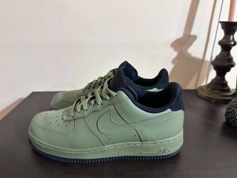 Nike air номер-40 стелка 25 см цвят зелено-каки