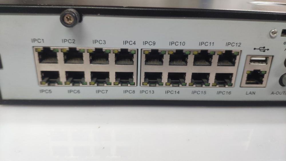 IP Видеорегистратор сетевой NVR POE 16 каналов