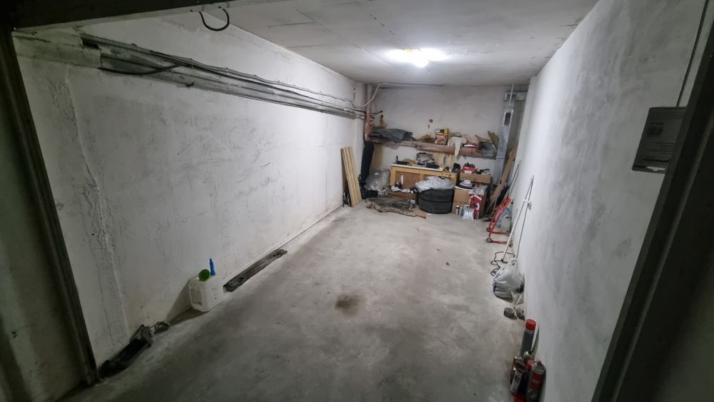 За продажба подземен гараж на центъра.