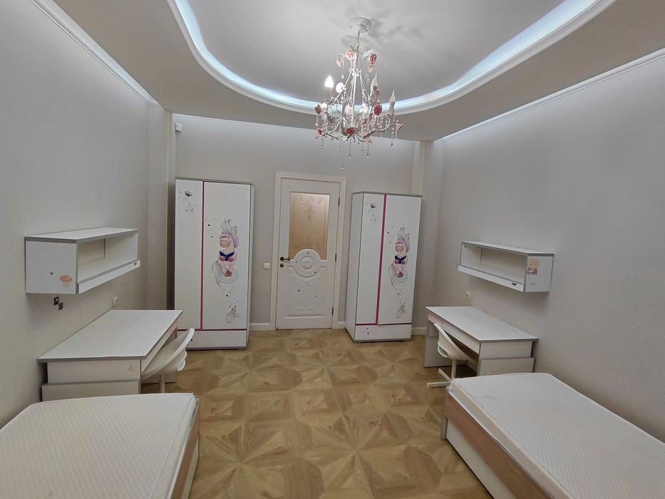 Продается 6-ти комн.квартира