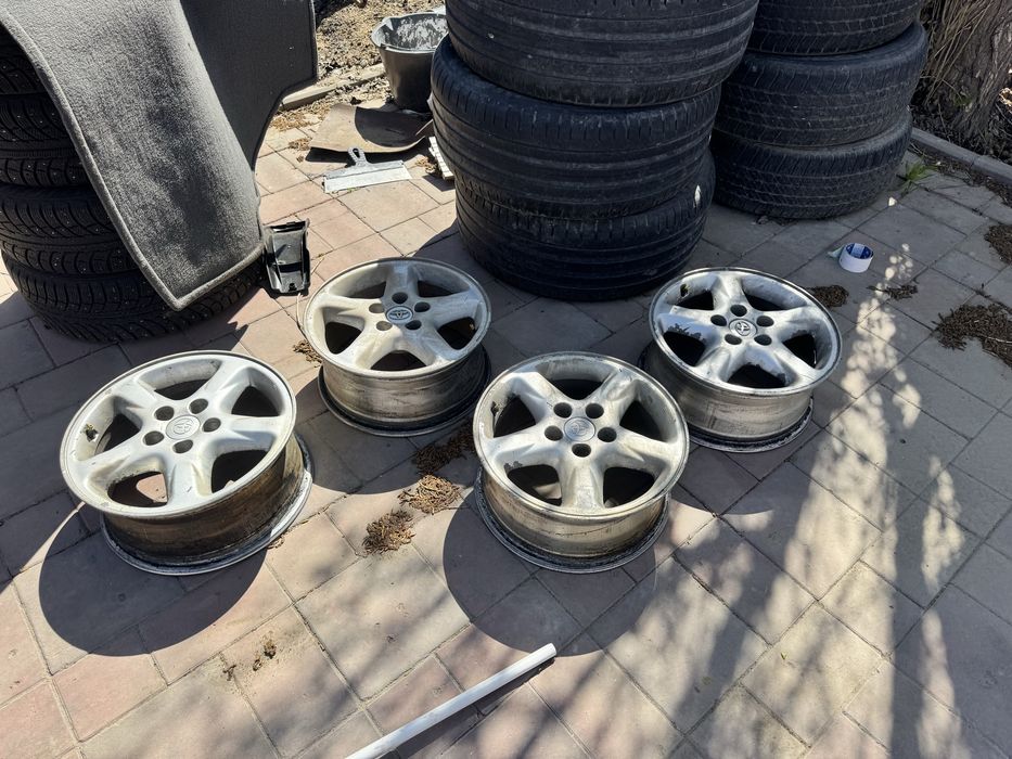 Продам диски Тойота