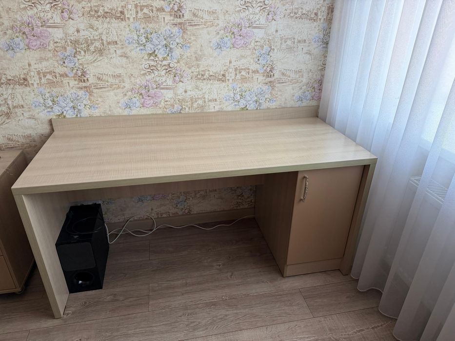 Продам мебель в спальню.