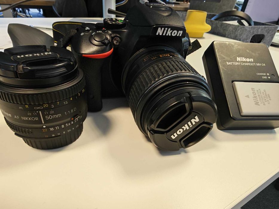 Aparat foto DSLR Nikon D5500