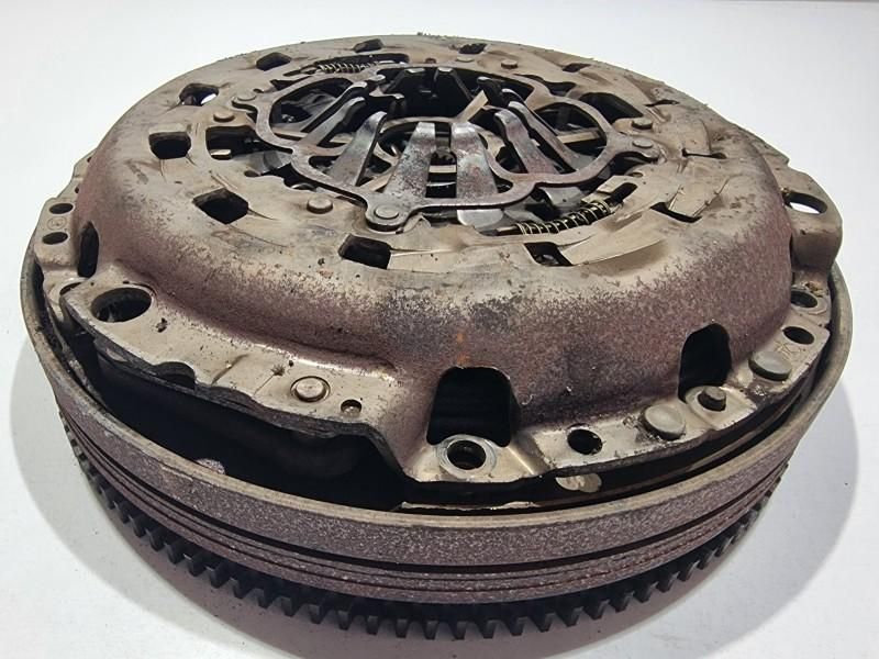 Kit ambreiaj LUK Audi A6 facelift 4f, C6 2.0 tdi CAHA 03G105266BH