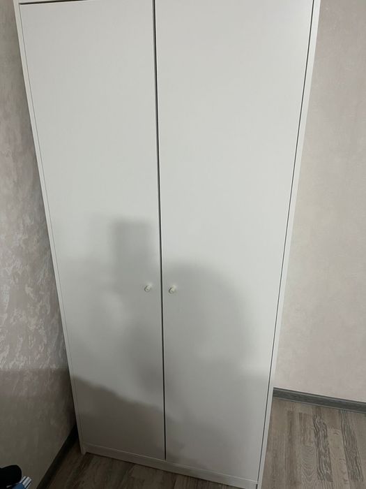 Продается детский распашной шкаф (IKEA)