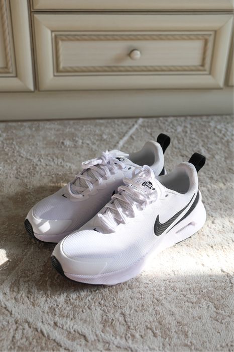Кроссовки Nike Air Max Nuaxis 38,5 - 39 рр