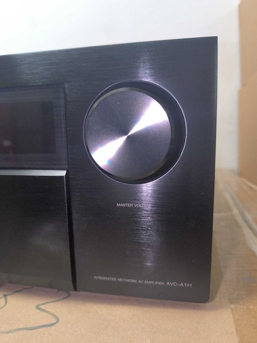 Denon AVC-A1H 15.4ch 8K флагмански AV усилвател / ресивър - практически нов