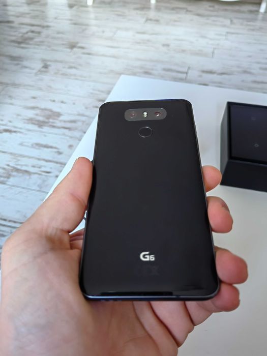 Телефон LG G6 като НОВ!