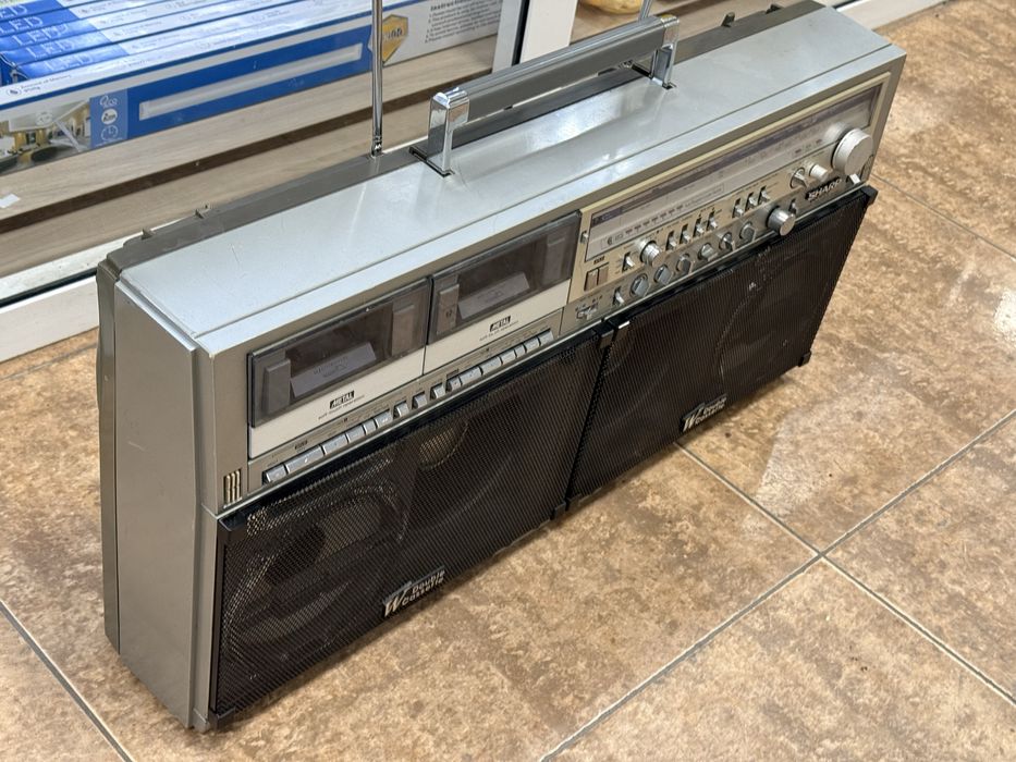 Sharp GF 777  Японская стереомагнитола 1982 года