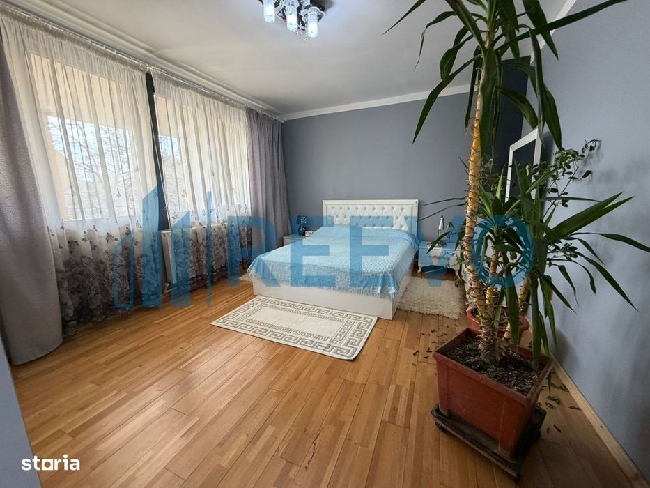 Casă/Vilă de vânzare în comuna Târgu Trotuș, județul Bacău.