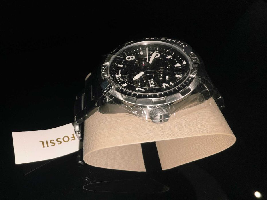 Fossil автоматичен часовник