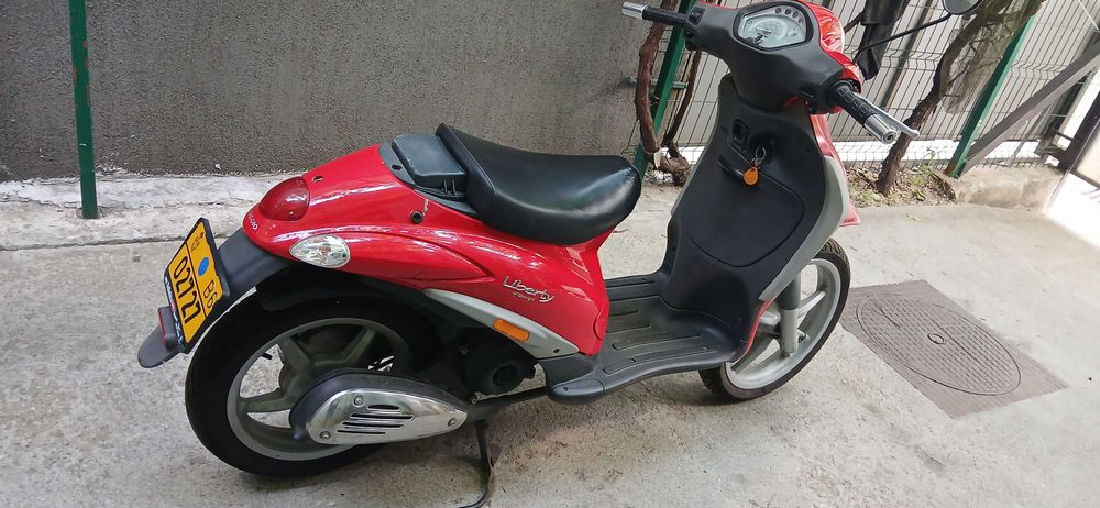 Scuter 49cm Piaggio Liberty