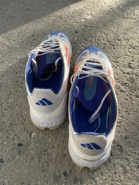 Продам сороконожки adidas f50