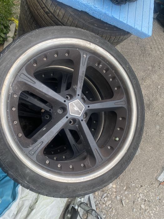 Продавам джанти с гуми 22 цола