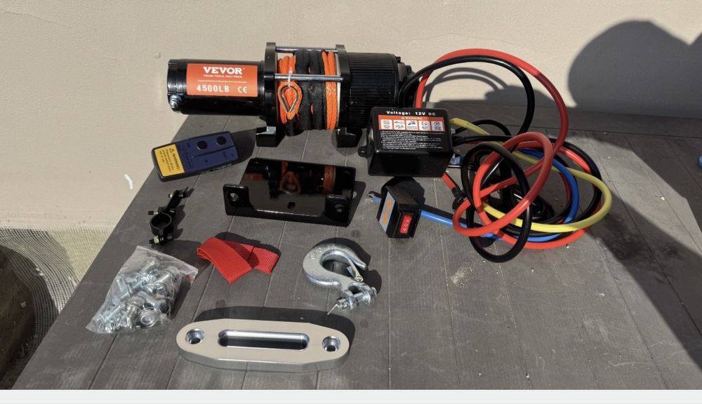 Troliu auto 2 tone electric VEVOR 2.041kg (4500 lbs)