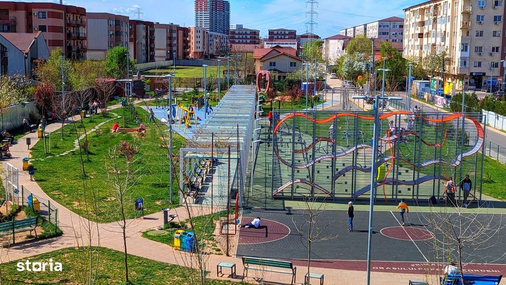 Apartament 3 camere de vanzare, compartimentare ideala, metrou Berceni