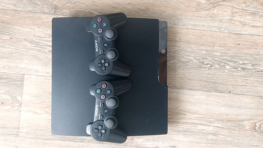 Продаю ps3 Slim прошитая
