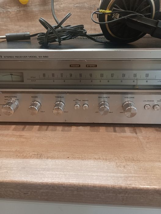 Pioneer SX 550 усилвател