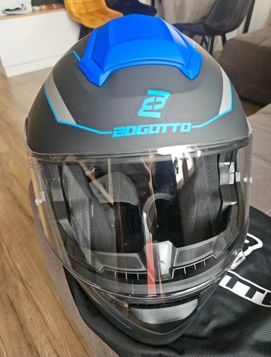 Vând Casca Moto flip-up noua mărimea M