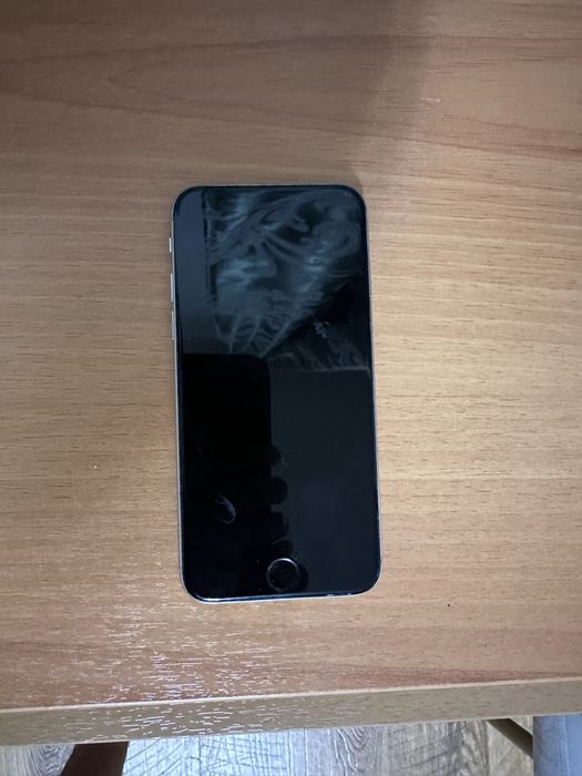 Продам iphone 6s на запчасти