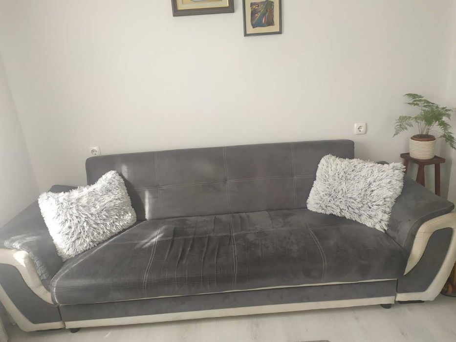 Диван с функция сън