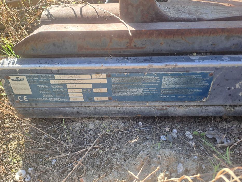 Кламер за бали за мотокар