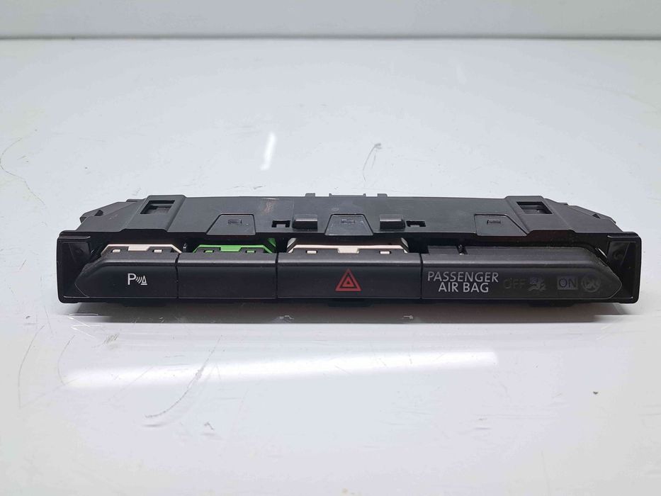 Butoane comenzi consola centrala Volkswagen Passat B8 Variant (3G5) [