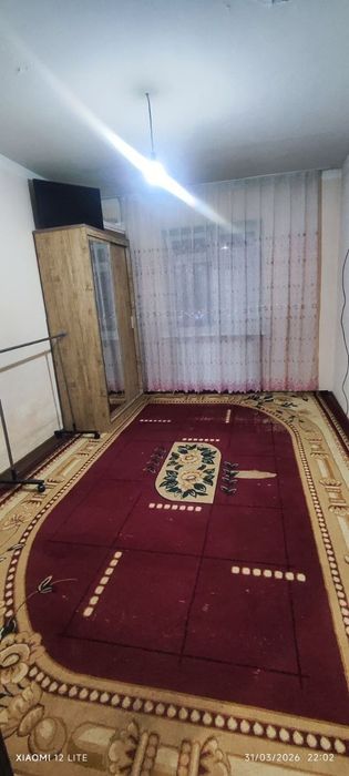 Sergeli metro bekati oldida qizlarga kvartira bezmakler bezxazayn