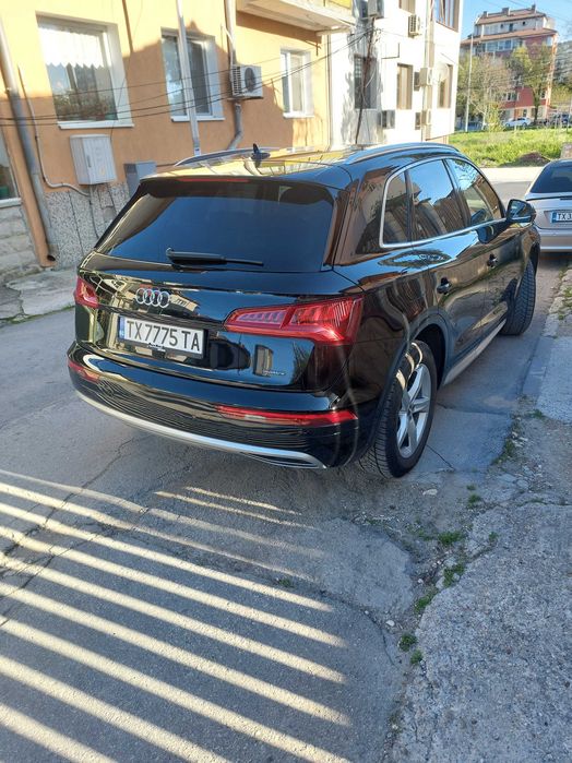 Продавам ауди Q5 2.0 tdi