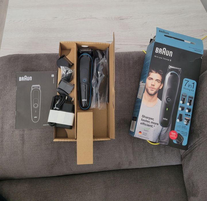 Vând aparat de tuns Braun All-in-One Trimmer 5 – 7 în 1