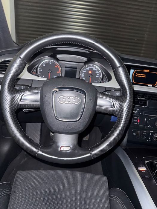 Audi a4 b8 s line