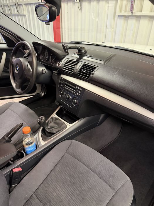 Bmw Seria 1 - benzina 2010 (Vatiante )